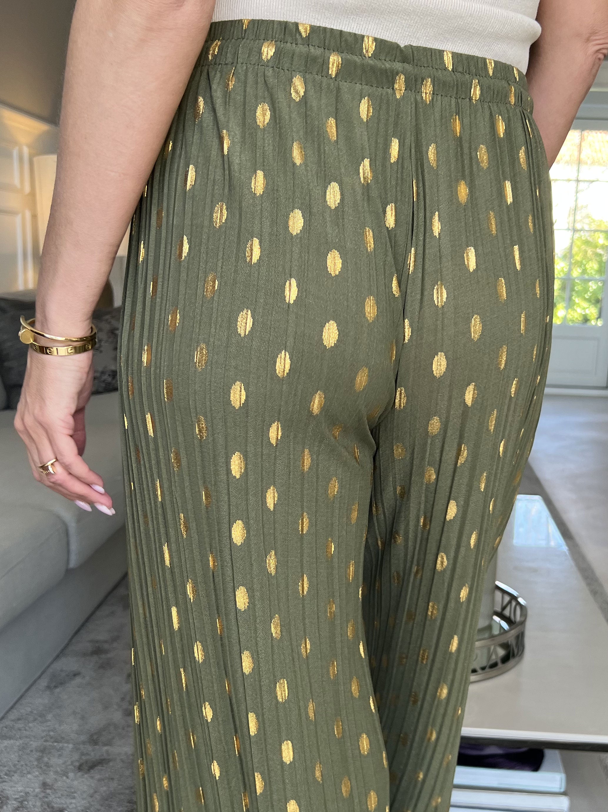 Aleta - Plisserade byxor med prickar